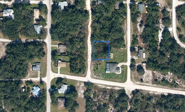 240 N Walker Road, Avon Park