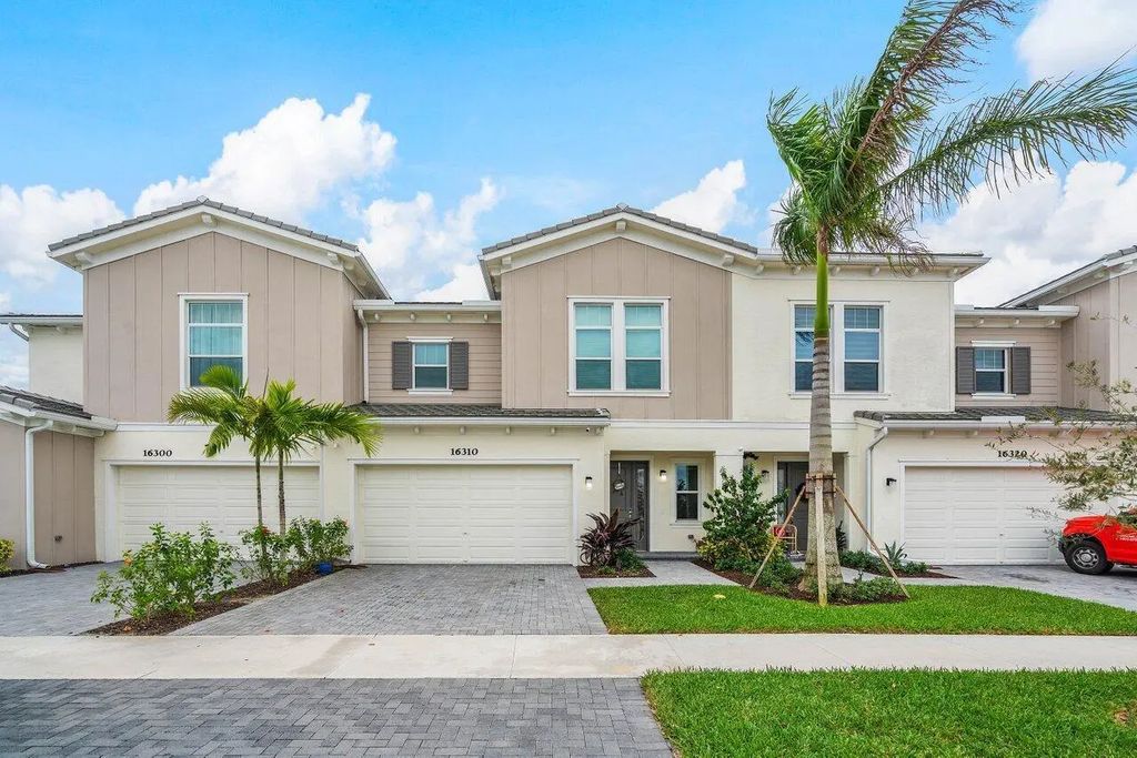 16310 Oakview Drive, Westlake