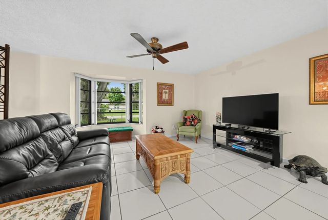 5 of 29 - 1738 Sw Beeker Street, Port St. Lucie, FL