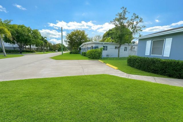 2 of 14 - 741 Nw 10th Terrace, Fort Lauderdale, FL