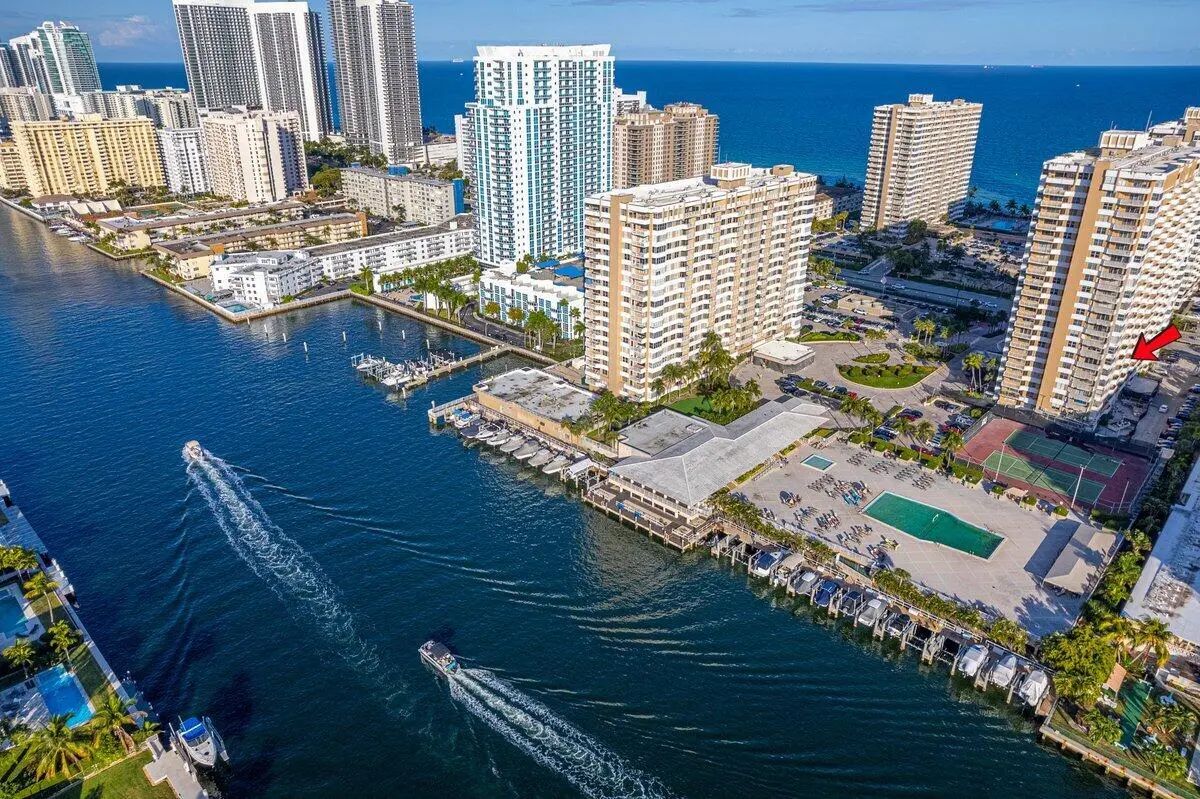 1985 S Ocean Drive #6g, Hallandale Beach