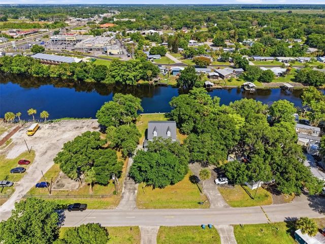 2 of 29 - 207 Se 6th Avenue, Okeechobee, FL