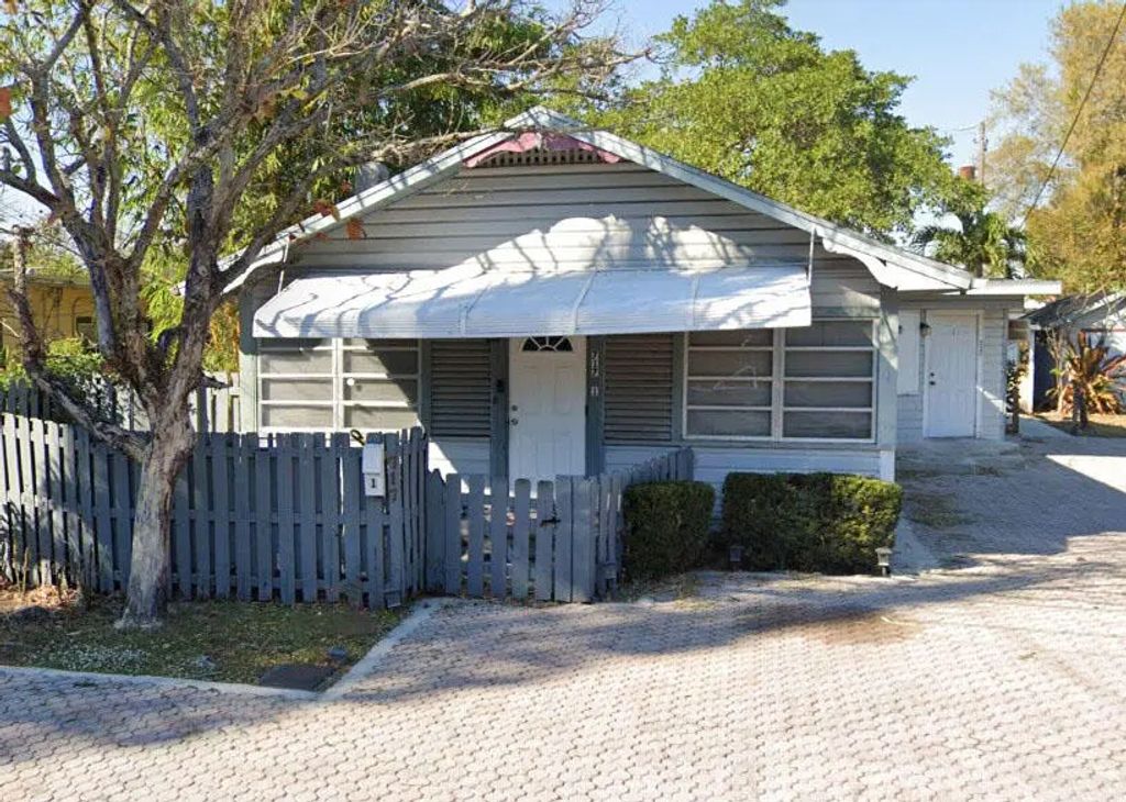 717 Sw 2nd Court, Fort Lauderdale