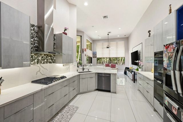 2 of 72 - 10340 Trianon Place, Wellington, FL