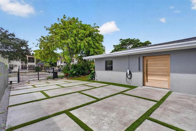3 of 40 - 1215 Ne 110th Street, Miami, FL