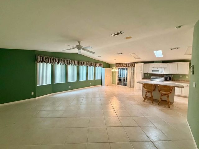 4 of 31 - 8110 9th Hole Drive, Port St. Lucie, FL