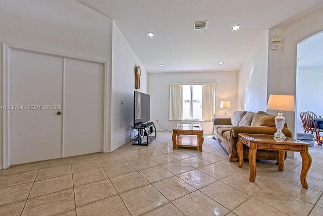 5 of 29 - 1520 Se 17th Avenue, Homestead, FL