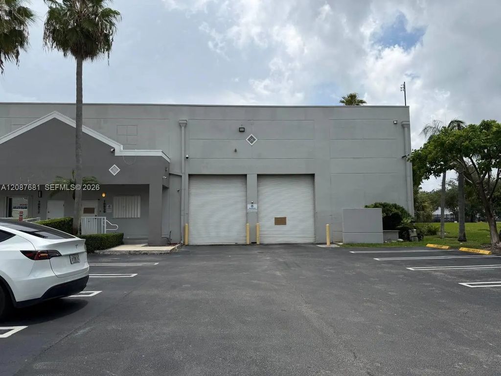 10850 Nw 27th Street, Doral