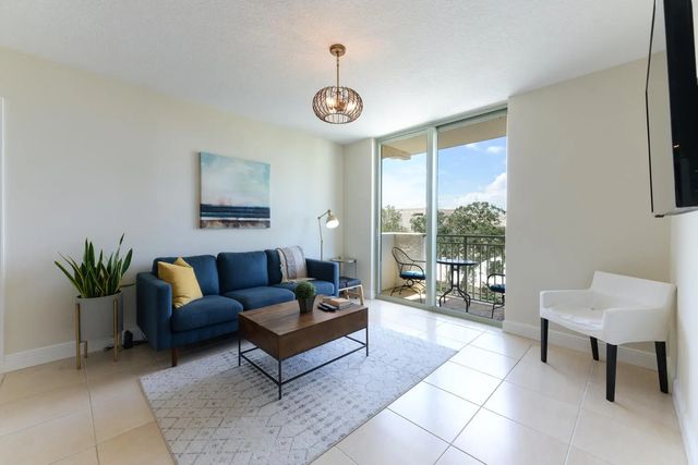2 of 27 - 610 Clematis Street, West Palm Beach, FL