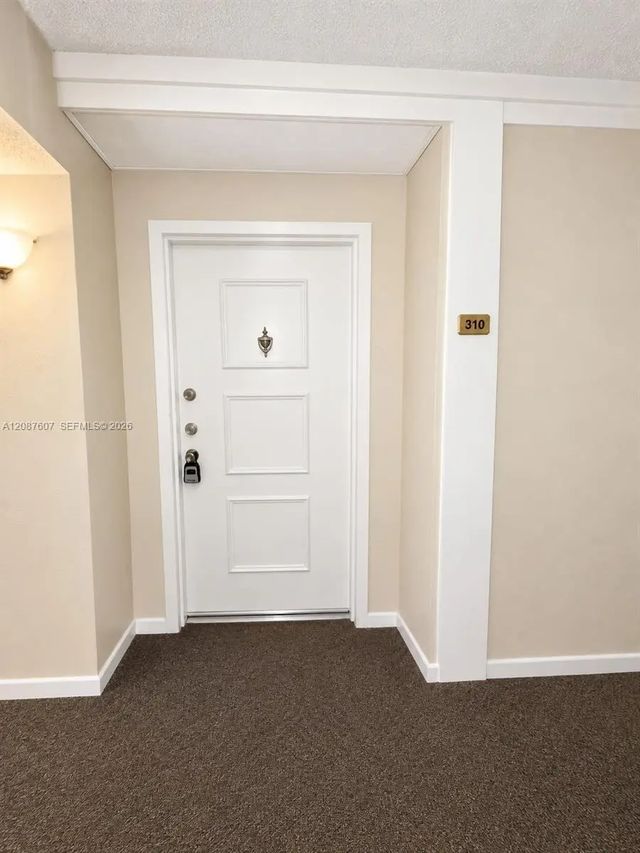 4 of 28 - 301 Racquet Club Road #310, Weston, FL