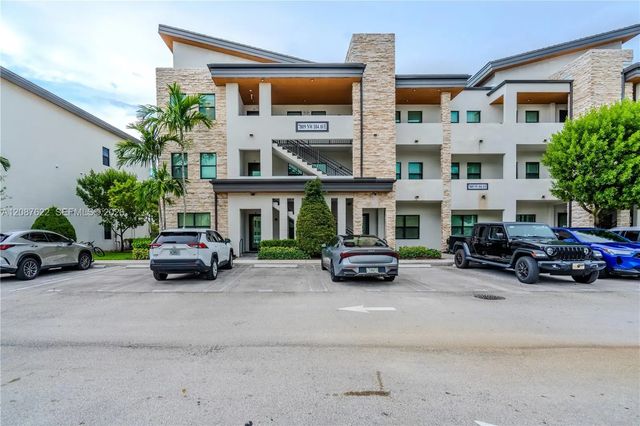 3 of 45 - 7809 Nw 104th Avenue #31, Doral, FL