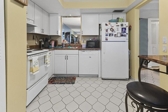 4 of 23 - 1470 Nw 80th Avenue #apt 204, Margate, FL