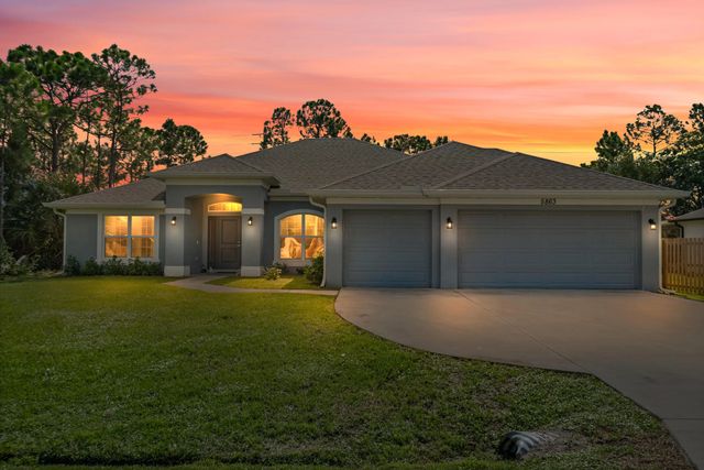 5863 Nw Carovel Avenue, Port St. Lucie