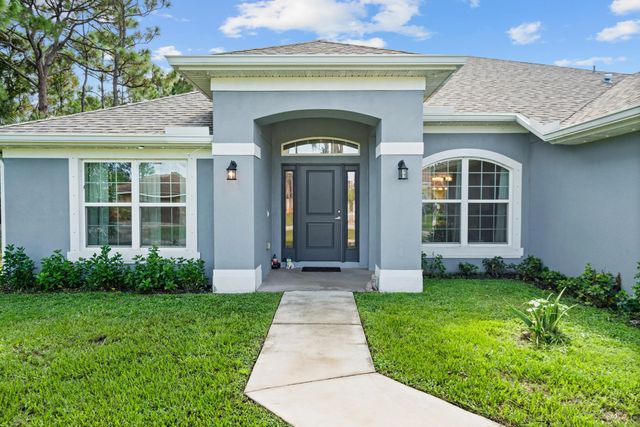 2 of 39 - 5863 Nw Carovel Avenue, Port St. Lucie, FL