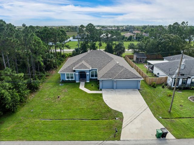 4 of 39 - 5863 Nw Carovel Avenue, Port St. Lucie, FL