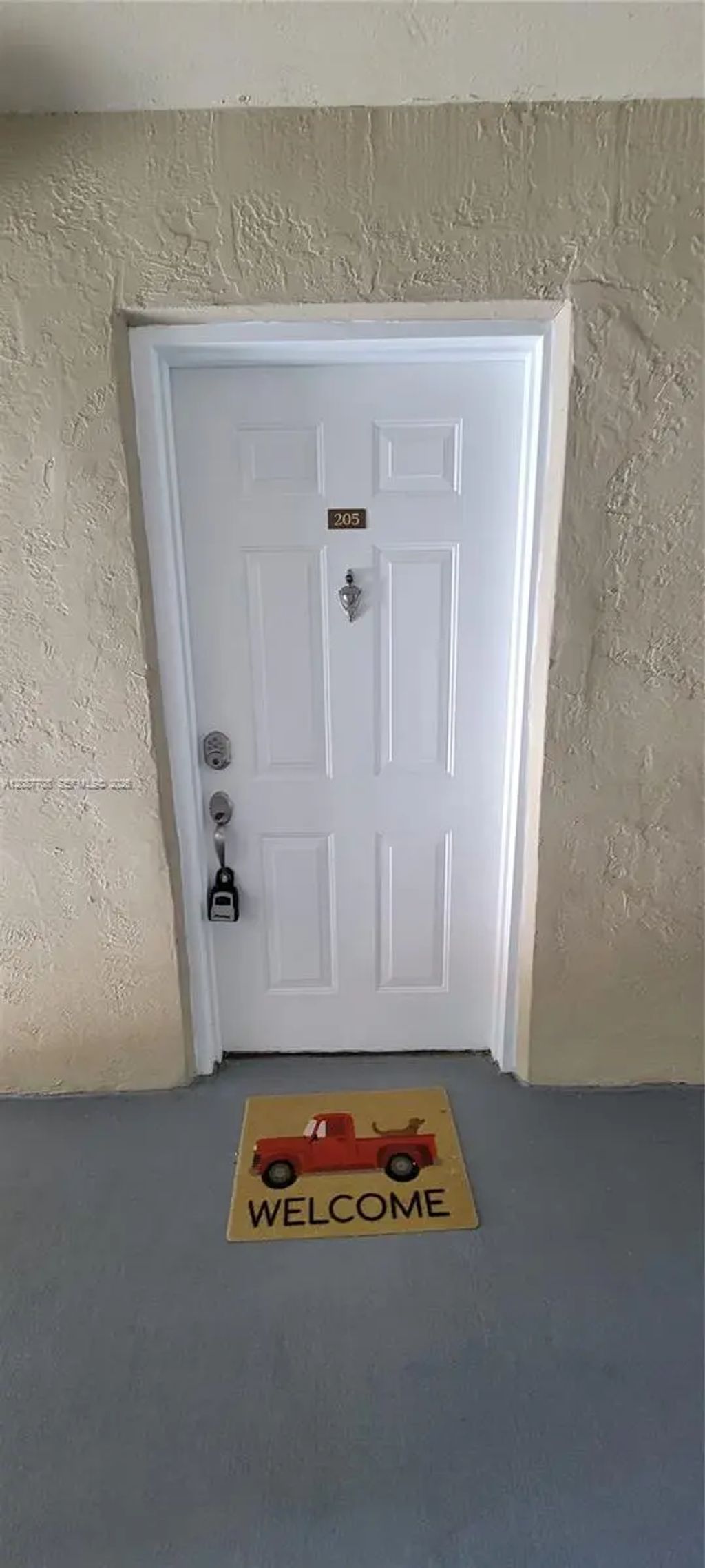 18840 Nw 57 Avenue #205, Hialeah