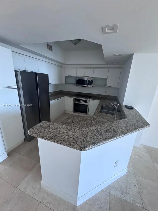5 of 29 - 15051 Royal Oaks Lane #701, North Miami, FL