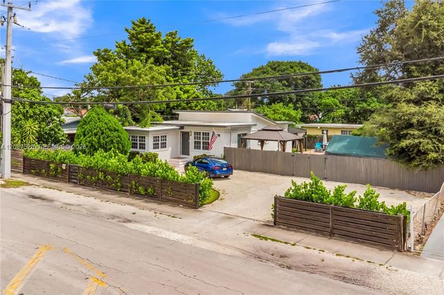 5 of 44 - 11831 Nw 5th Avenue, Miami, FL