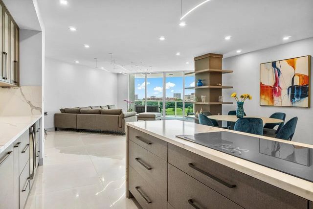 3 of 35 - 550 Se Mizner Boulevard #b709, Boca Raton, FL