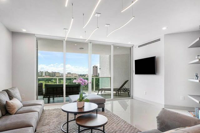5 of 35 - 550 Se Mizner Boulevard #b709, Boca Raton, FL