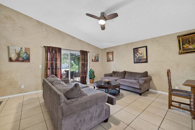 4 of 19 - 628 Stanford Lane, Port St. Lucie, FL