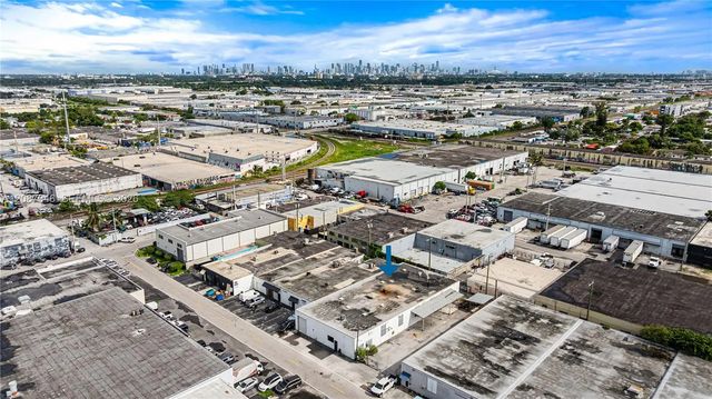 1050 E 24th Street, Hialeah