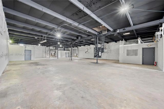 3 of 46 - 1050 E 24th Street, Hialeah, FL