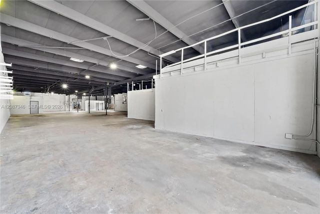 4 of 46 - 1050 E 24th Street, Hialeah, FL