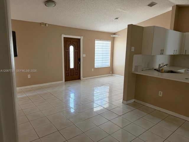 3 of 20 - 18109 Sw 142nd Court, Miami, FL