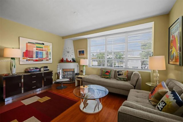 3 of 24 - 1525 Meridian Avenue #202, Miami Beach, FL