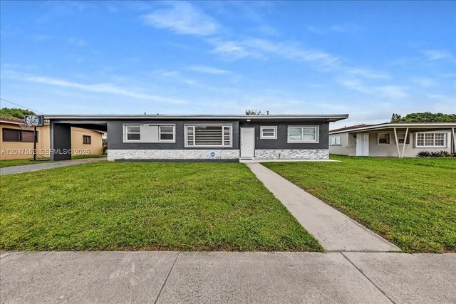 2 of 33 - 1745 Nw 189th Terrace, Miami Gardens, FL
