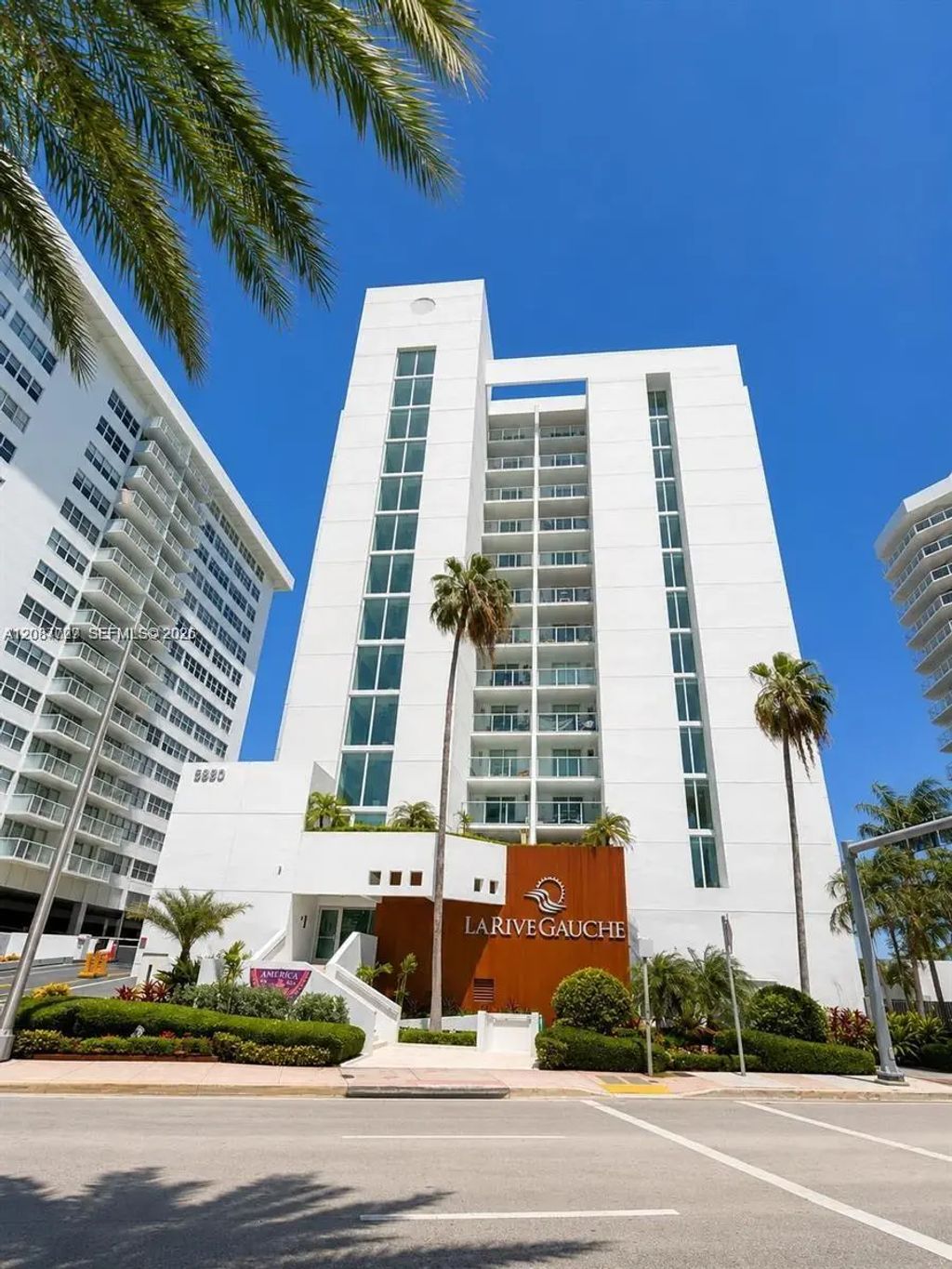 5880 Collins Avenue #ph3, Miami Beach