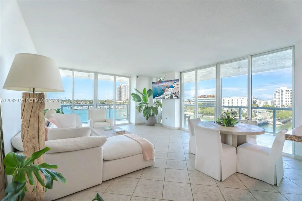 10 Venetian Way #604, Miami Beach