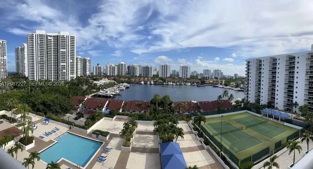 3640 Yacht Club Drive #1807, Aventura