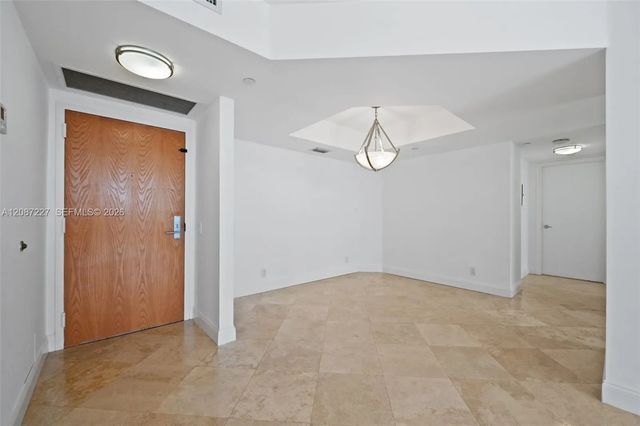5 of 42 - 3640 Yacht Club Drive #1807, Aventura, FL