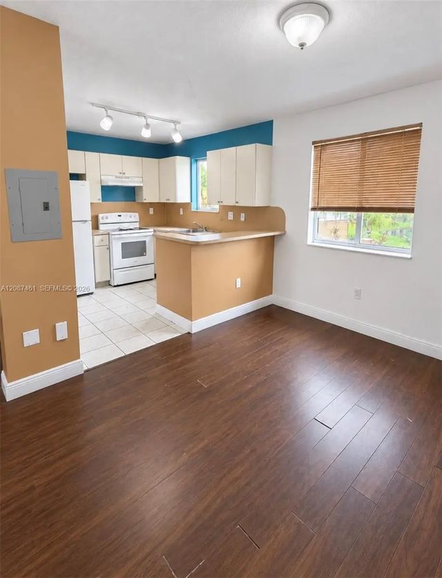 4 of 14 - 2650 Se 12th Place #201, Homestead, FL