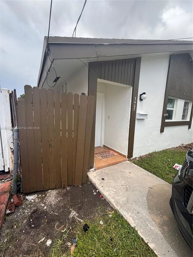 2 of 27 - 3405 Sw 24th Street, Miami, FL