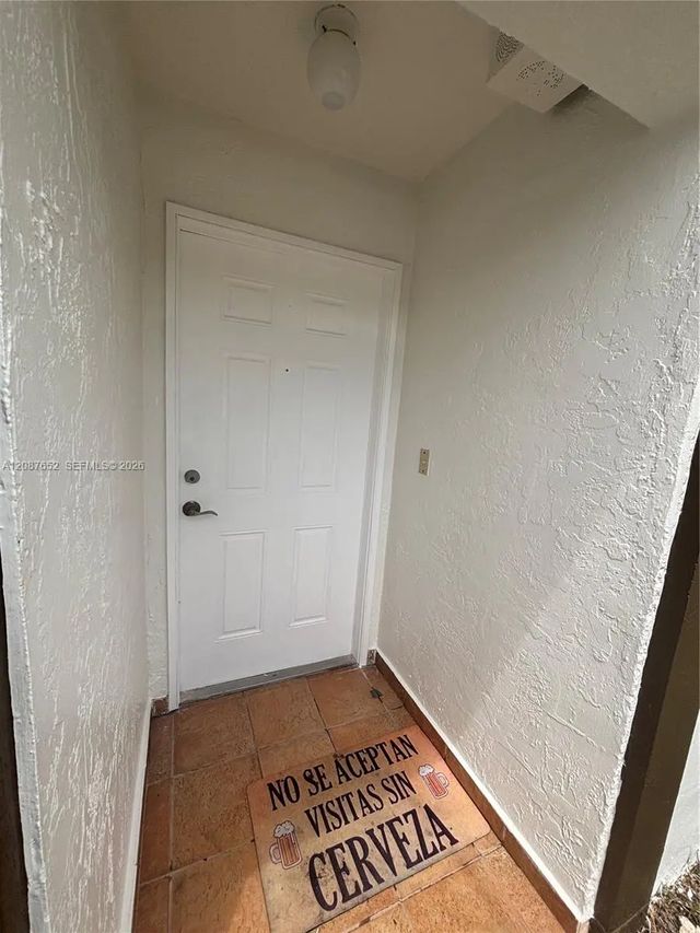 5 of 27 - 3405 Sw 24th Street, Miami, FL