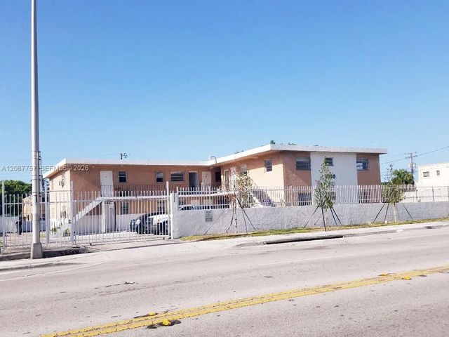 3 of 5 - 1880 Nw 36th Street, Miami, FL