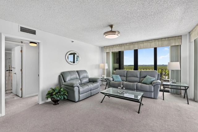 5 of 40 - 5047 N Highway A1a, Fort Pierce, FL