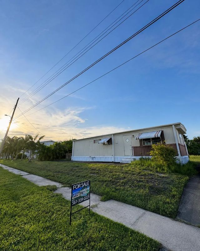 2 of 11 - 4133 Mocking Bird Drive, Boynton Beach, FL