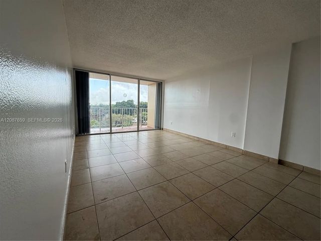 13120 Sw 92nd Avenue #b-520, Miami