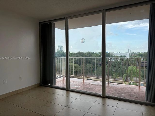 2 of 10 - 13120 Sw 92nd Avenue #b-520, Miami, FL