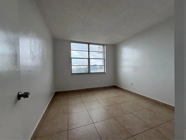 4 of 10 - 13120 Sw 92nd Avenue #b-520, Miami, FL