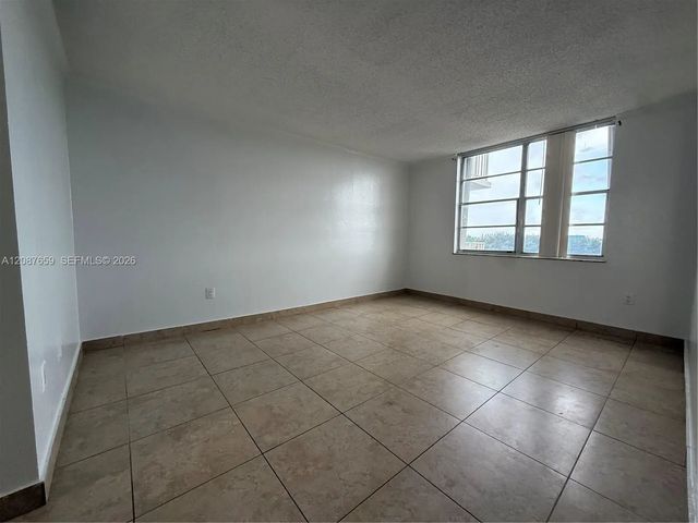 5 of 10 - 13120 Sw 92nd Avenue #b-520, Miami, FL