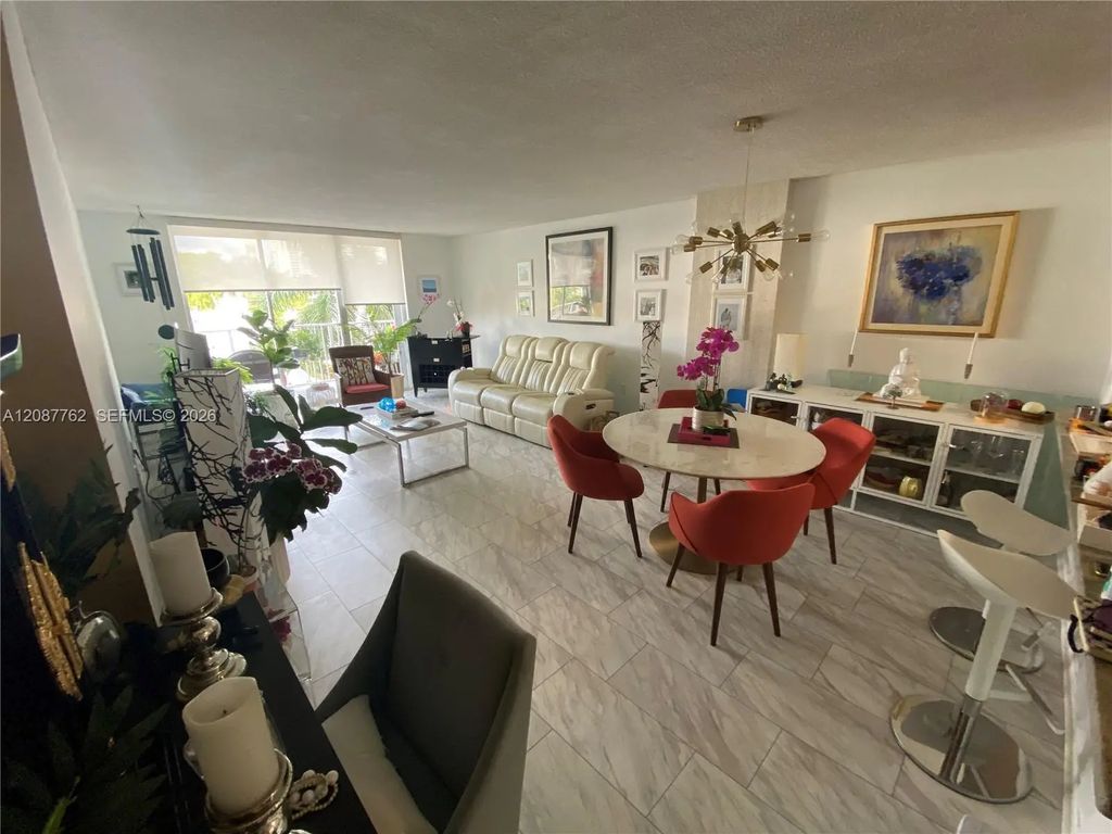 2851 Ne 183rd Street #303e, Aventura