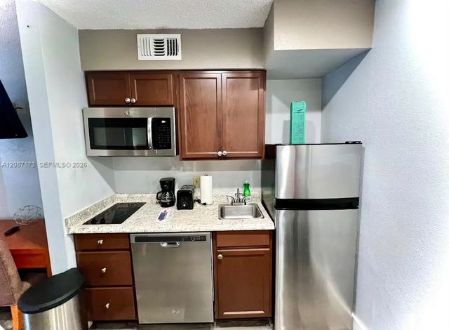 4 of 9 - 3100 Parkway Boulevard #617, Kissimmee, FL