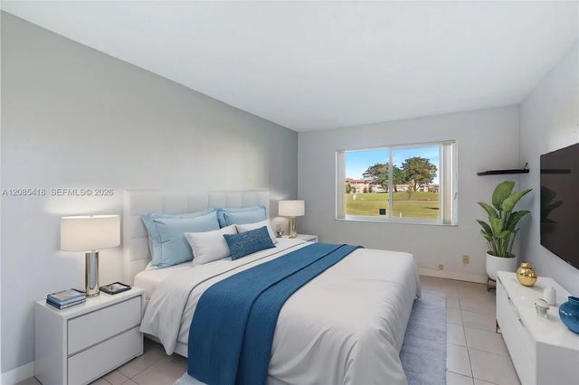 4 of 13 - 9761 Sunrise Lakes Boulevard #107, Sunrise, FL