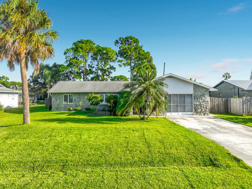 155 Sw Exmore Avenue, Port St. Lucie
