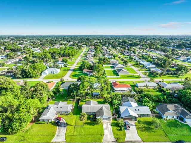 3 of 62 - 155 Sw Exmore Avenue, Port St. Lucie, FL